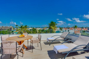 Modern Beach Penthouse with spectacular rooftop terrace - A404